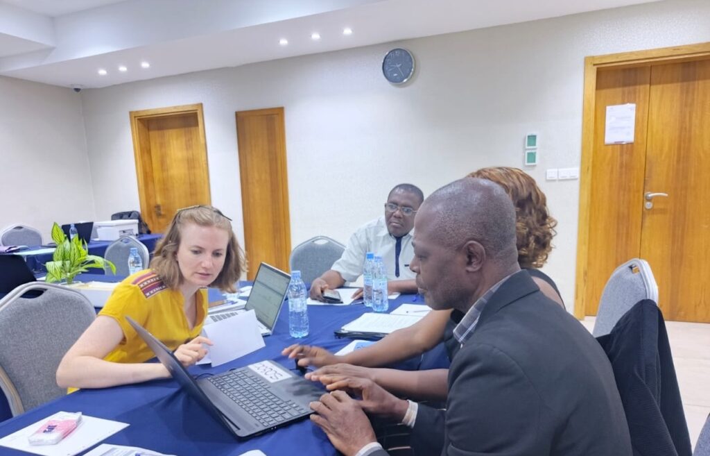 Ashley Preston of Unlimit Health (left) with representatives of SOGOCI (Society of Gynaecology and Obstetrics) at a recent workshop in Côte d’Ivoire aimed at raising awareness of FGS among other health programmes.